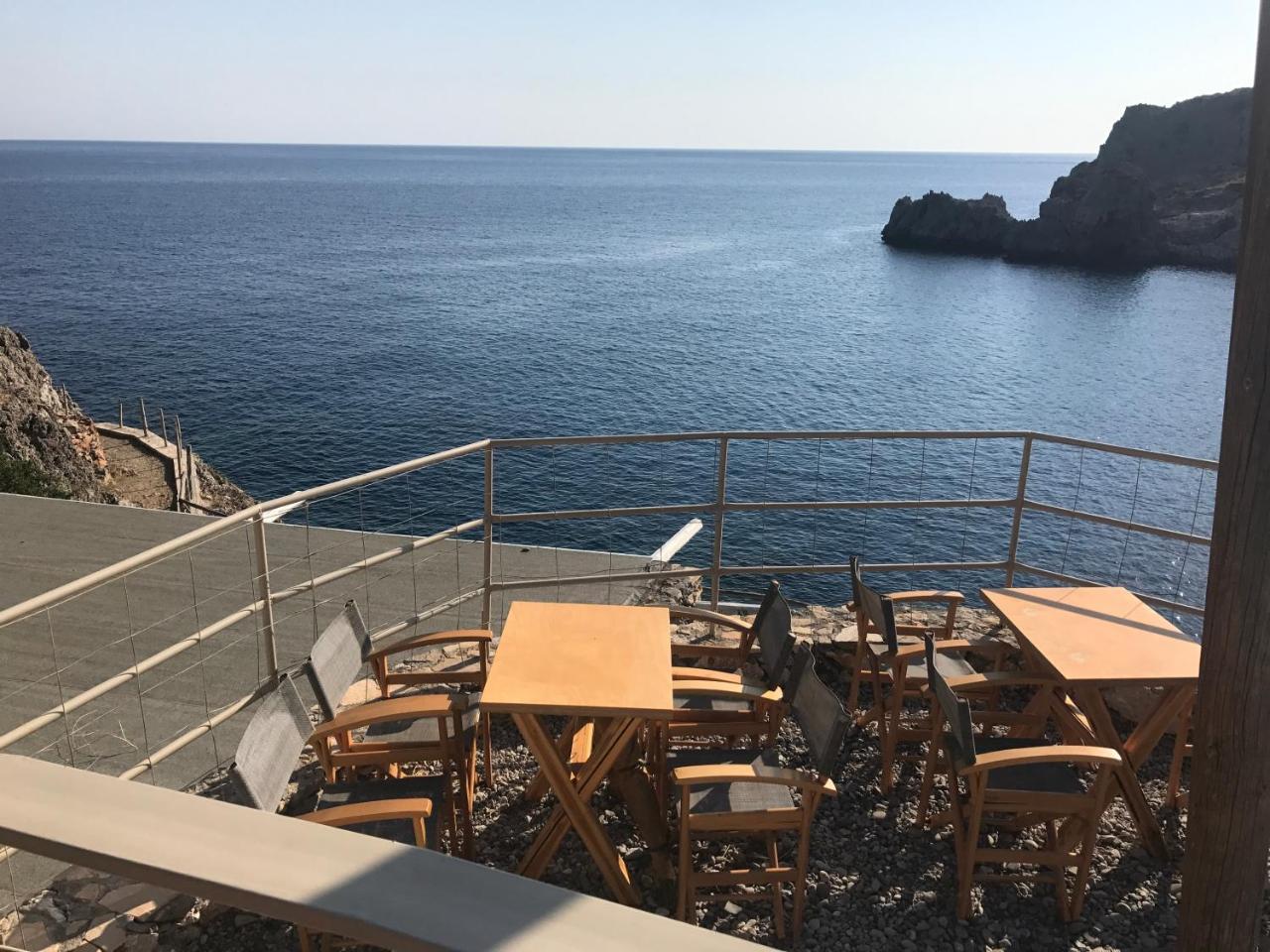 Agios Pavlos Hotel Bagian luar foto