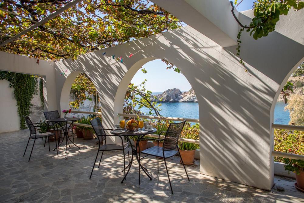Agios Pavlos Hotel Bagian luar foto
