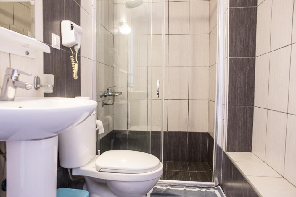Agios Pavlos Hotel Bagian luar foto