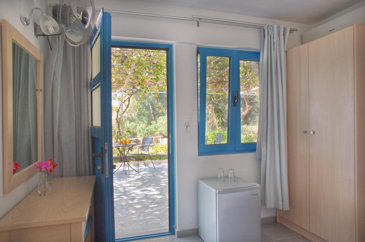 Agios Pavlos Hotel Bagian luar foto